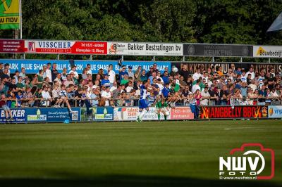In Oldebroek op Sportpark van Owios speelde vrijdag PEC Zwolle zijn eerst oefenduel tegen het  Schotse Dundee United en wist deze met 2-1 te winnen. - © NWVFoto.nl