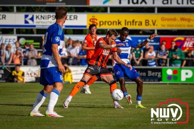 In Oldebroek op Sportpark van Owios speelde vrijdag PEC Zwolle zijn eerst oefenduel tegen het  Schotse Dundee United en wist deze met 2-1 te winnen. - © NWVFoto.nl