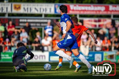 In Oldebroek op Sportpark van Owios speelde vrijdag PEC Zwolle zijn eerst oefenduel tegen het  Schotse Dundee United en wist deze met 2-1 te winnen. - © NWVFoto.nl