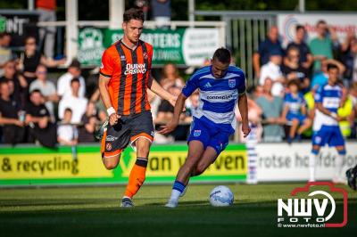 In Oldebroek op Sportpark van Owios speelde vrijdag PEC Zwolle zijn eerst oefenduel tegen het  Schotse Dundee United en wist deze met 2-1 te winnen. - © NWVFoto.nl