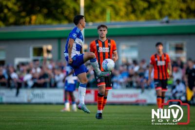 In Oldebroek op Sportpark van Owios speelde vrijdag PEC Zwolle zijn eerst oefenduel tegen het  Schotse Dundee United en wist deze met 2-1 te winnen. - © NWVFoto.nl