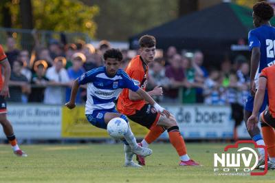 In Oldebroek op Sportpark van Owios speelde vrijdag PEC Zwolle zijn eerst oefenduel tegen het  Schotse Dundee United en wist deze met 2-1 te winnen. - © NWVFoto.nl
