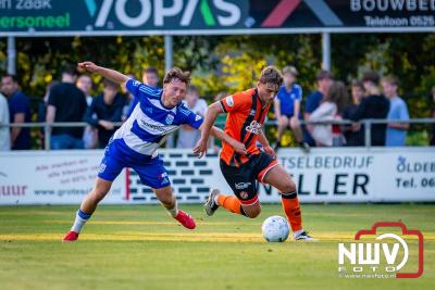 In Oldebroek op Sportpark van Owios speelde vrijdag PEC Zwolle zijn eerst oefenduel tegen het  Schotse Dundee United en wist deze met 2-1 te winnen. - © NWVFoto.nl
