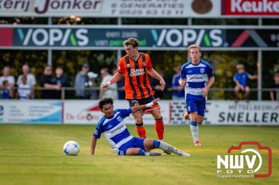 In Oldebroek op Sportpark van Owios speelde vrijdag PEC Zwolle zijn eerst oefenduel tegen het  Schotse Dundee United en wist deze met 2-1 te winnen. - © NWVFoto.nl