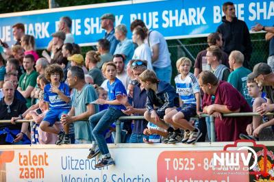 In Oldebroek op Sportpark van Owios speelde vrijdag PEC Zwolle zijn eerst oefenduel tegen het  Schotse Dundee United en wist deze met 2-1 te winnen. - © NWVFoto.nl