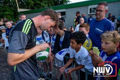 In Oldebroek op Sportpark van Owios speelde vrijdag PEC Zwolle zijn eerst oefenduel tegen het  Schotse Dundee United en wist deze met 2-1 te winnen. - © NWVFoto.nl