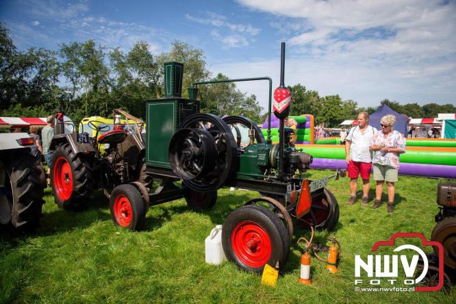 Oogstfeest en Fokveedag in Oldebroek: Een dag vol nostalgie en plattelandsplezier voor alle generaties. - © NWVFoto.nl