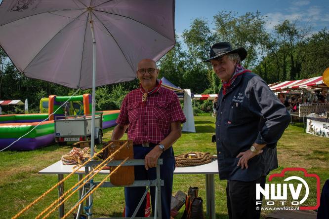 Oogstfeest en Fokveedag in Oldebroek: Een dag vol nostalgie en plattelandsplezier voor alle generaties. - © NWVFoto.nl
