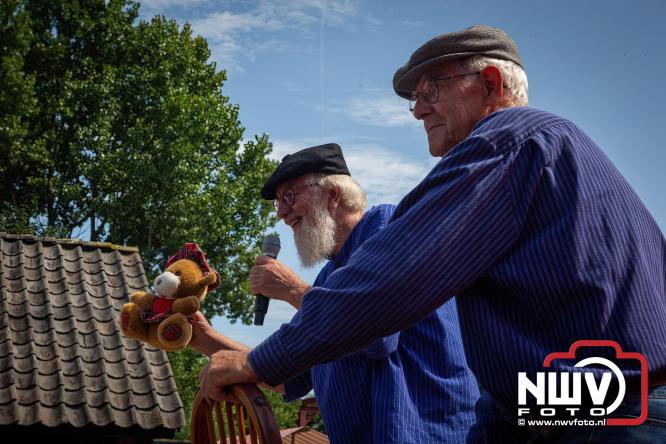 Oogstfeest en Fokveedag in Oldebroek: Een dag vol nostalgie en plattelandsplezier voor alle generaties. - © NWVFoto.nl