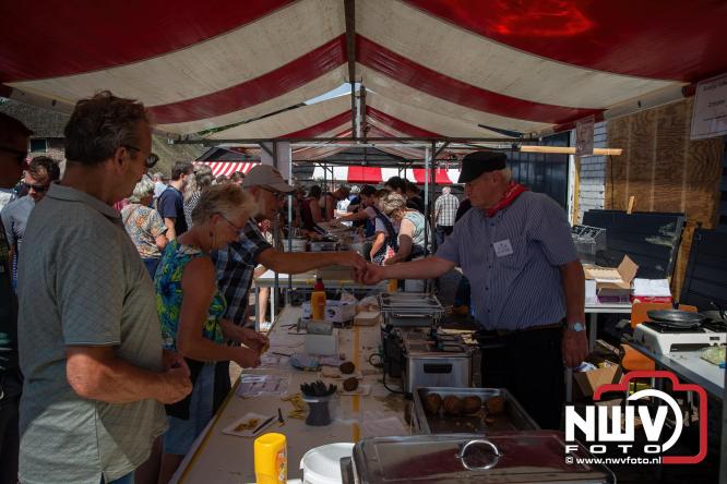 Oogstfeest en Fokveedag in Oldebroek: Een dag vol nostalgie en plattelandsplezier voor alle generaties. - © NWVFoto.nl