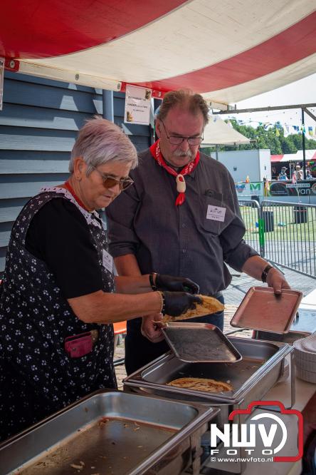 Oogstfeest en Fokveedag in Oldebroek: Een dag vol nostalgie en plattelandsplezier voor alle generaties. - © NWVFoto.nl