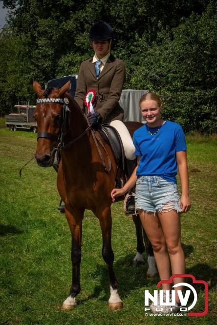Oogstfeest en Fokveedag in Oldebroek: Een dag vol nostalgie en plattelandsplezier voor alle generaties. - © NWVFoto.nl