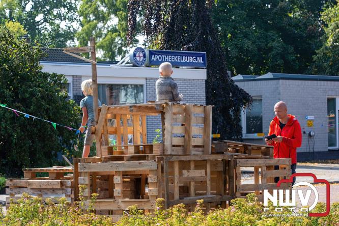Huttenfeest bij dorpshuis De Deel Doornspijk voor kinderen uit Doornspijk en de Hoge Enk. - © NWVFoto.nl