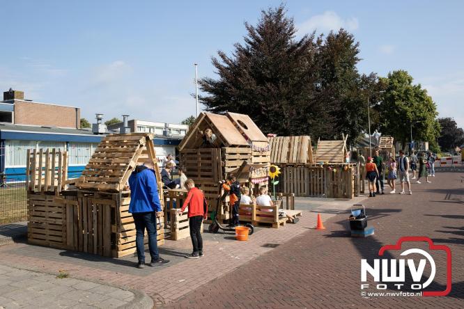 Huttenfeest bij dorpshuis De Deel Doornspijk voor kinderen uit Doornspijk en de Hoge Enk. - © NWVFoto.nl