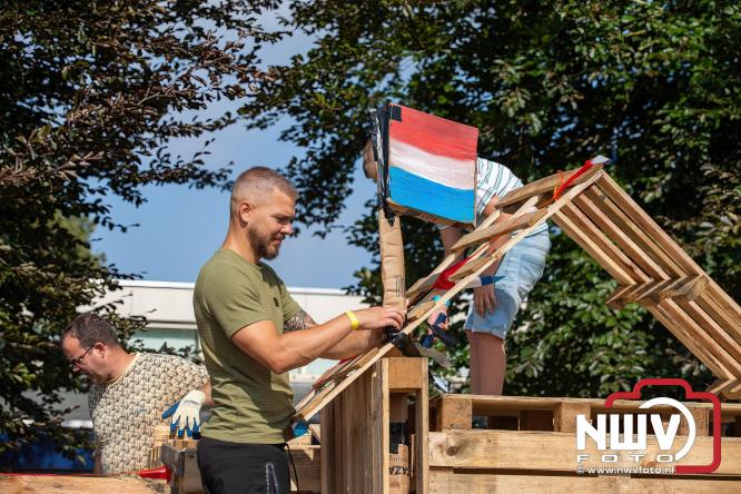 Huttenfeest bij dorpshuis De Deel Doornspijk voor kinderen uit Doornspijk en de Hoge Enk. - © NWVFoto.nl
