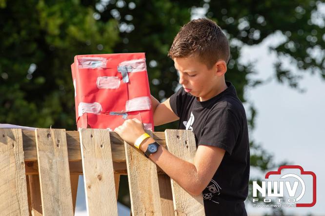 Huttenfeest bij dorpshuis De Deel Doornspijk voor kinderen uit Doornspijk en de Hoge Enk. - © NWVFoto.nl