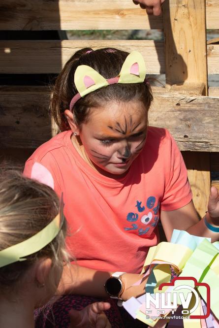 Huttenfeest bij dorpshuis De Deel Doornspijk voor kinderen uit Doornspijk en de Hoge Enk. - © NWVFoto.nl