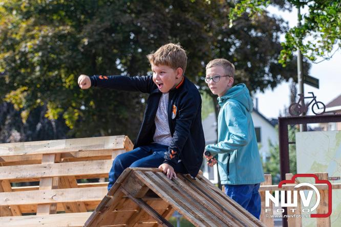 Huttenfeest bij dorpshuis De Deel Doornspijk voor kinderen uit Doornspijk en de Hoge Enk. - © NWVFoto.nl