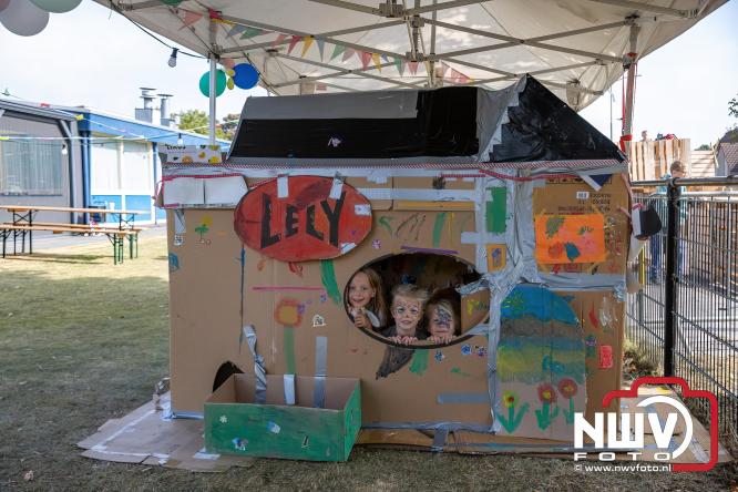 Huttenfeest bij dorpshuis De Deel Doornspijk voor kinderen uit Doornspijk en de Hoge Enk. - © NWVFoto.nl