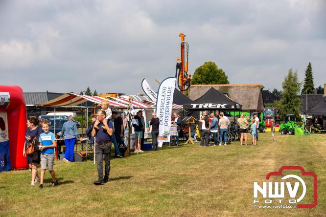 Zaterdag organiseerden de Coöperatieve Ondernemers Oosterwolde een veelzijdige dag aan de Oostendorperstraatweg, waar zij hun producten en diensten lieten zien. - © NWVFoto.nl