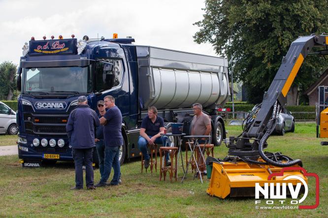 Zaterdag organiseerden de Coöperatieve Ondernemers Oosterwolde een veelzijdige dag aan de Oostendorperstraatweg, waar zij hun producten en diensten lieten zien. - © NWVFoto.nl