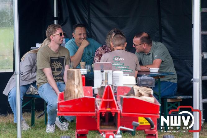 Zaterdag organiseerden de Coöperatieve Ondernemers Oosterwolde een veelzijdige dag aan de Oostendorperstraatweg, waar zij hun producten en diensten lieten zien. - © NWVFoto.nl