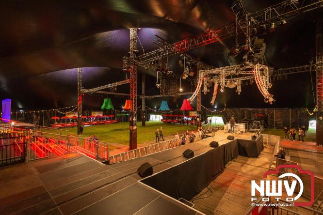 Feestknallers! Mega Piraten Festijn Oldebroek vult uitverkochte tent met oer-gezelligheid tijdens de 2025 editie. - © NWVFoto.nl