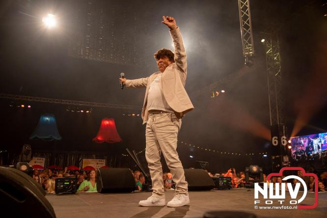 Feestknallers! Mega Piraten Festijn Oldebroek vult uitverkochte tent met oer-gezelligheid tijdens de 2025 editie. - © NWVFoto.nl
