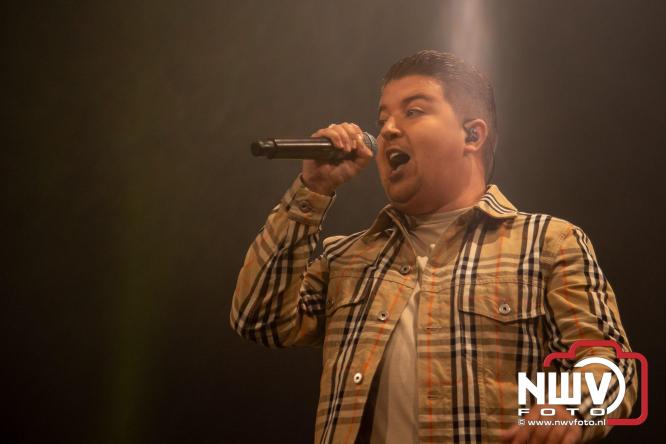 Feestknallers! Mega Piraten Festijn Oldebroek vult uitverkochte tent met oer-gezelligheid tijdens de 2025 editie. - © NWVFoto.nl