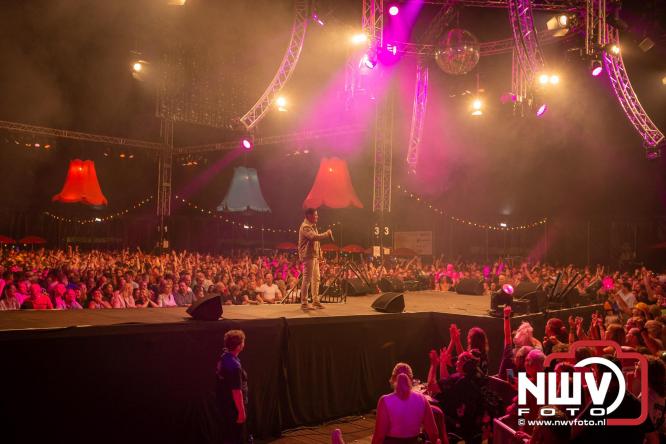 Feestknallers! Mega Piraten Festijn Oldebroek vult uitverkochte tent met oer-gezelligheid tijdens de 2025 editie. - © NWVFoto.nl