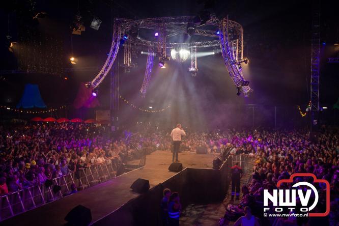 Feestknallers! Mega Piraten Festijn Oldebroek vult uitverkochte tent met oer-gezelligheid tijdens de 2025 editie. - © NWVFoto.nl