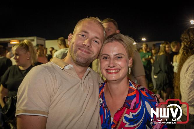 Feestknallers! Mega Piraten Festijn Oldebroek vult uitverkochte tent met oer-gezelligheid tijdens de 2025 editie. - © NWVFoto.nl