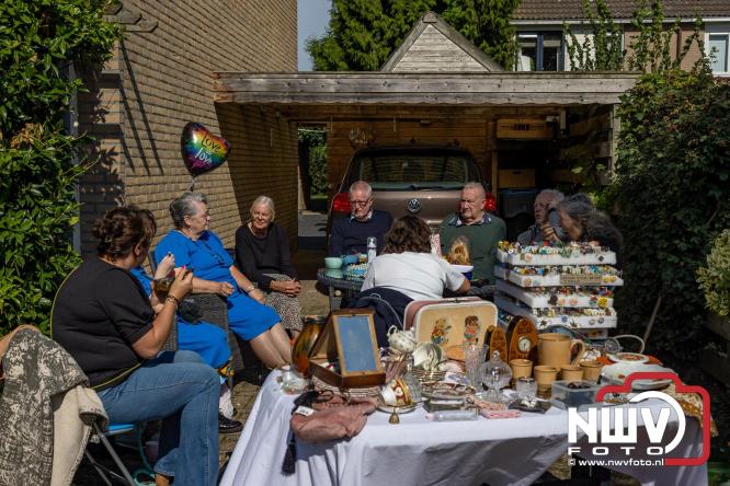 Zon, sfeer en kramen, Schapenmarkt Oldebroek 2025 - © NWVFoto.nl