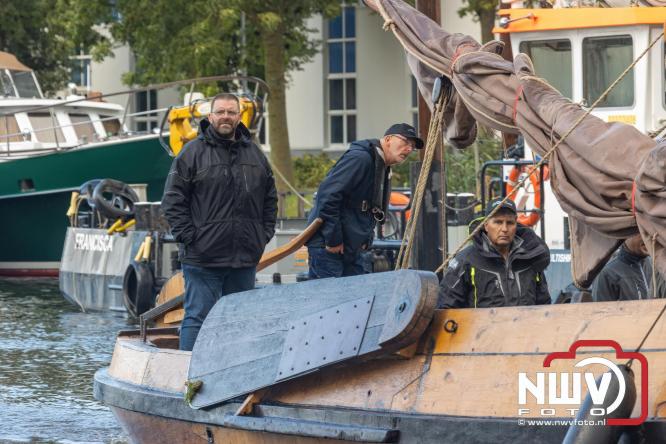 Terugkomst botters van de wedstrijd naar de haven van Elburg. - © NWVFoto.nl