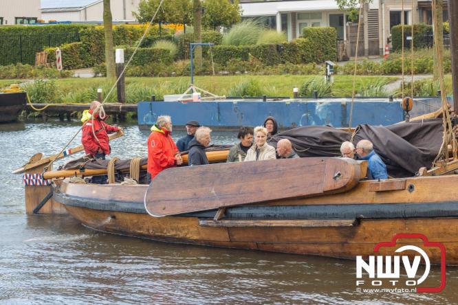Terugkomst botters van de wedstrijd naar de haven van Elburg. - © NWVFoto.nl