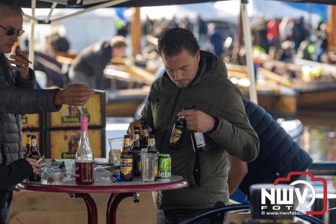 Terugkomst botters van de wedstrijd naar de haven van Elburg. - © NWVFoto.nl