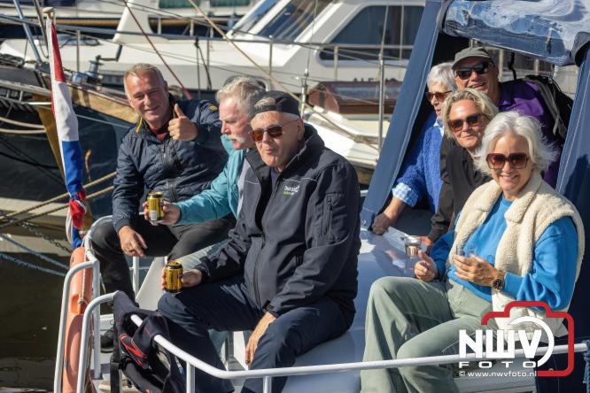 Terugkomst botters van de wedstrijd naar de haven van Elburg. - © NWVFoto.nl