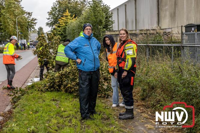 Boothuis KNRM Reddingstation Elburg uit het water gehaald voor renovatie. - © NWVFoto.nl
