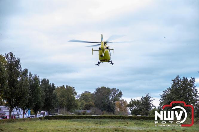 Bij een medische inzet in Elburg is vrijdagmiddag ook de trauma helikopter uit Nijmegen LL3 ter plaatse geweest voor assistentie. - © NWVFoto.nl