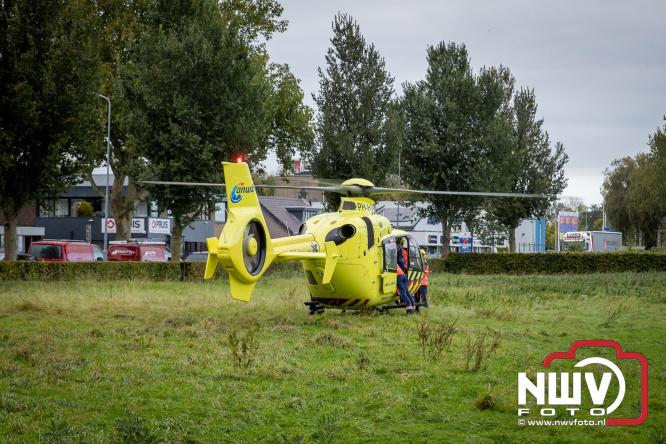 Bij een medische inzet in Elburg is vrijdagmiddag ook de trauma helikopter uit Nijmegen LL3 ter plaatse geweest voor assistentie. - © NWVFoto.nl