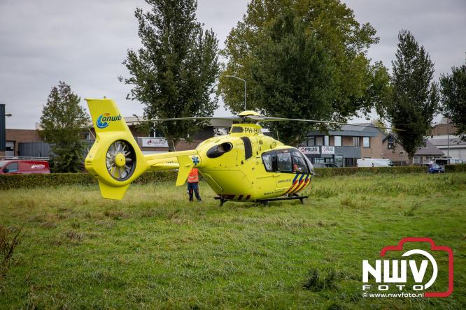 Bij een medische inzet in Elburg is vrijdagmiddag ook de trauma helikopter uit Nijmegen LL3 ter plaatse geweest voor assistentie. - © NWVFoto.nl