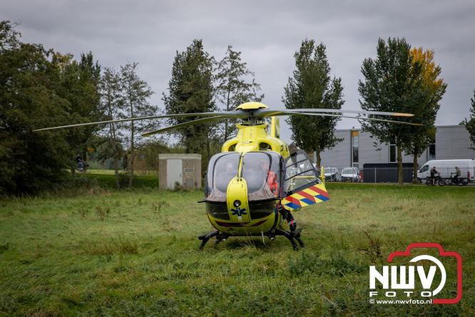 Bij een medische inzet in Elburg is vrijdagmiddag ook de trauma helikopter uit Nijmegen LL3 ter plaatse geweest voor assistentie. - © NWVFoto.nl