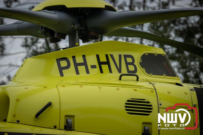 Bij een medische inzet in Elburg is vrijdagmiddag ook de trauma helikopter uit Nijmegen LL3 ter plaatse geweest voor assistentie. - © NWVFoto.nl