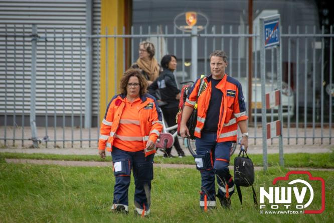 Bij een medische inzet in Elburg is vrijdagmiddag ook de trauma helikopter uit Nijmegen LL3 ter plaatse geweest voor assistentie. - © NWVFoto.nl