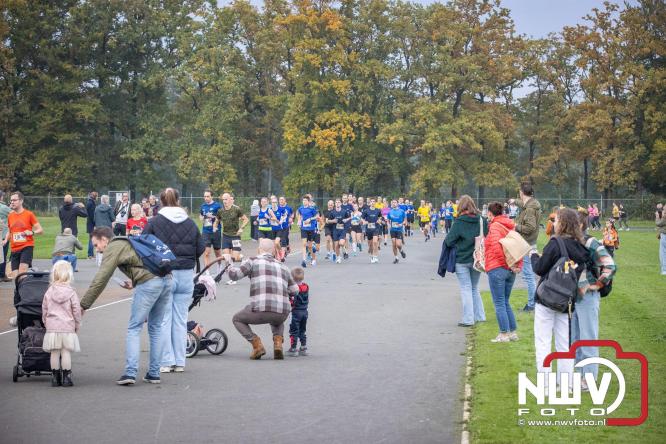 Run Oldebroek 2025 trekt opnieuw veel deelnemers die rennen voor het werk van GlobalRize. - © NWVFoto.nl