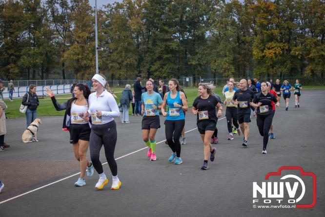 Run Oldebroek 2025 trekt opnieuw veel deelnemers die rennen voor het werk van GlobalRize. - © NWVFoto.nl
