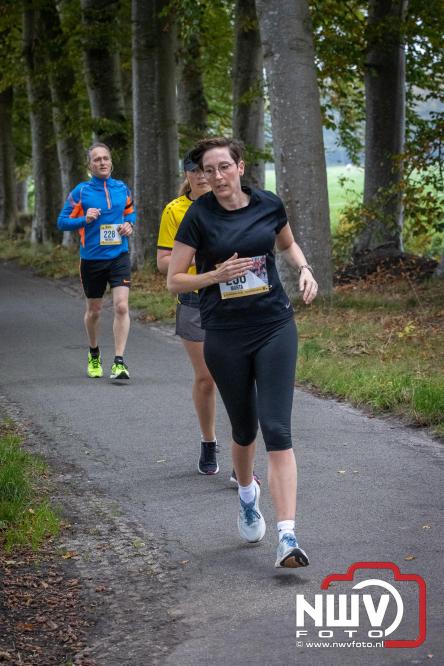 Run Oldebroek 2025 trekt opnieuw veel deelnemers die rennen voor het werk van GlobalRize. - © NWVFoto.nl