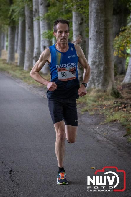 Run Oldebroek 2025 trekt opnieuw veel deelnemers die rennen voor het werk van GlobalRize. - © NWVFoto.nl
