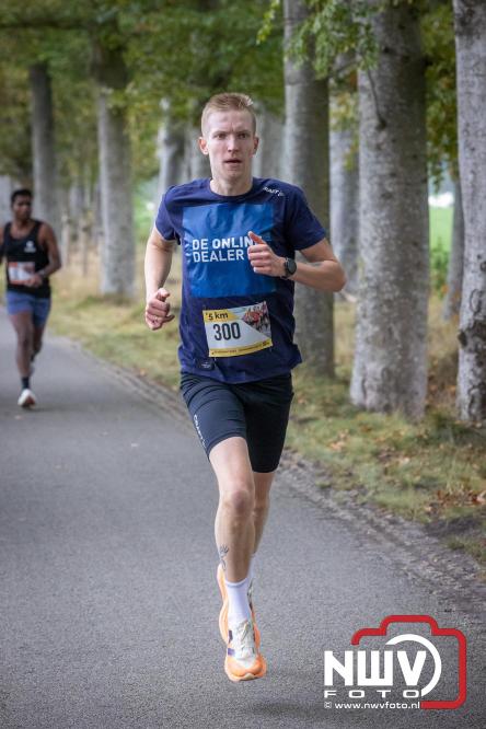 Run Oldebroek 2025 trekt opnieuw veel deelnemers die rennen voor het werk van GlobalRize. - © NWVFoto.nl
