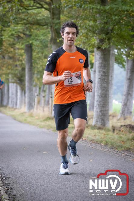 Run Oldebroek 2025 trekt opnieuw veel deelnemers die rennen voor het werk van GlobalRize. - © NWVFoto.nl